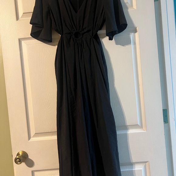 Mango Dresses & Skirts - Mango Black V-Neck Maxi Dress with Cinched Ring Waist and cut out